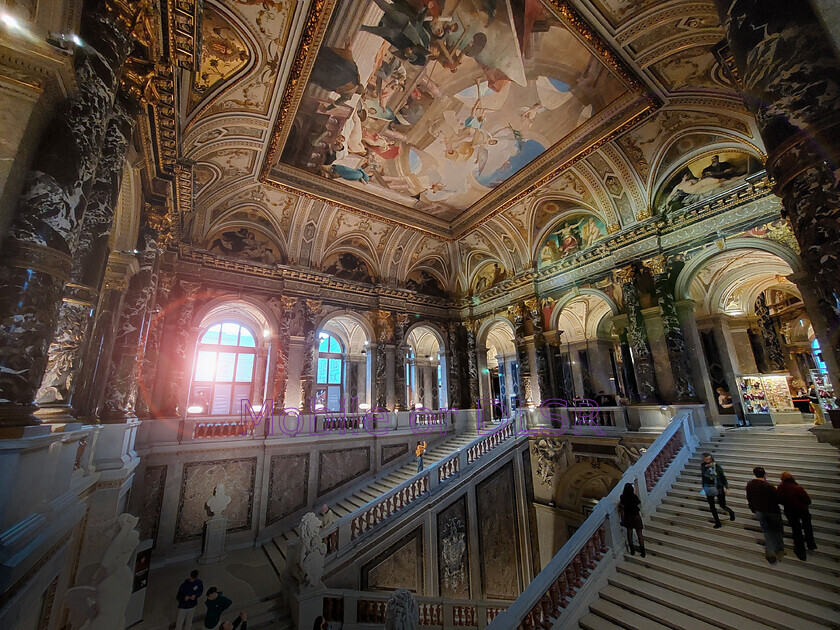 20241126 155035x 
 Kunsthistorisches Museum Wien. Vienna 2024 
 Keywords: Stair way, Ceiling