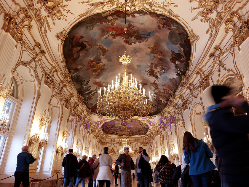 20241128 135022x 
 Schönbrunn Palace Baroque ball room. Vienna 
 Keywords: Schönbrunn Palace, Vienna, golden room, Baroque ball room, chandelier